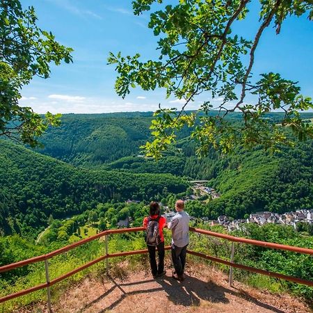 Haus Am Berg Villa Бад Бертрих Екстериор снимка